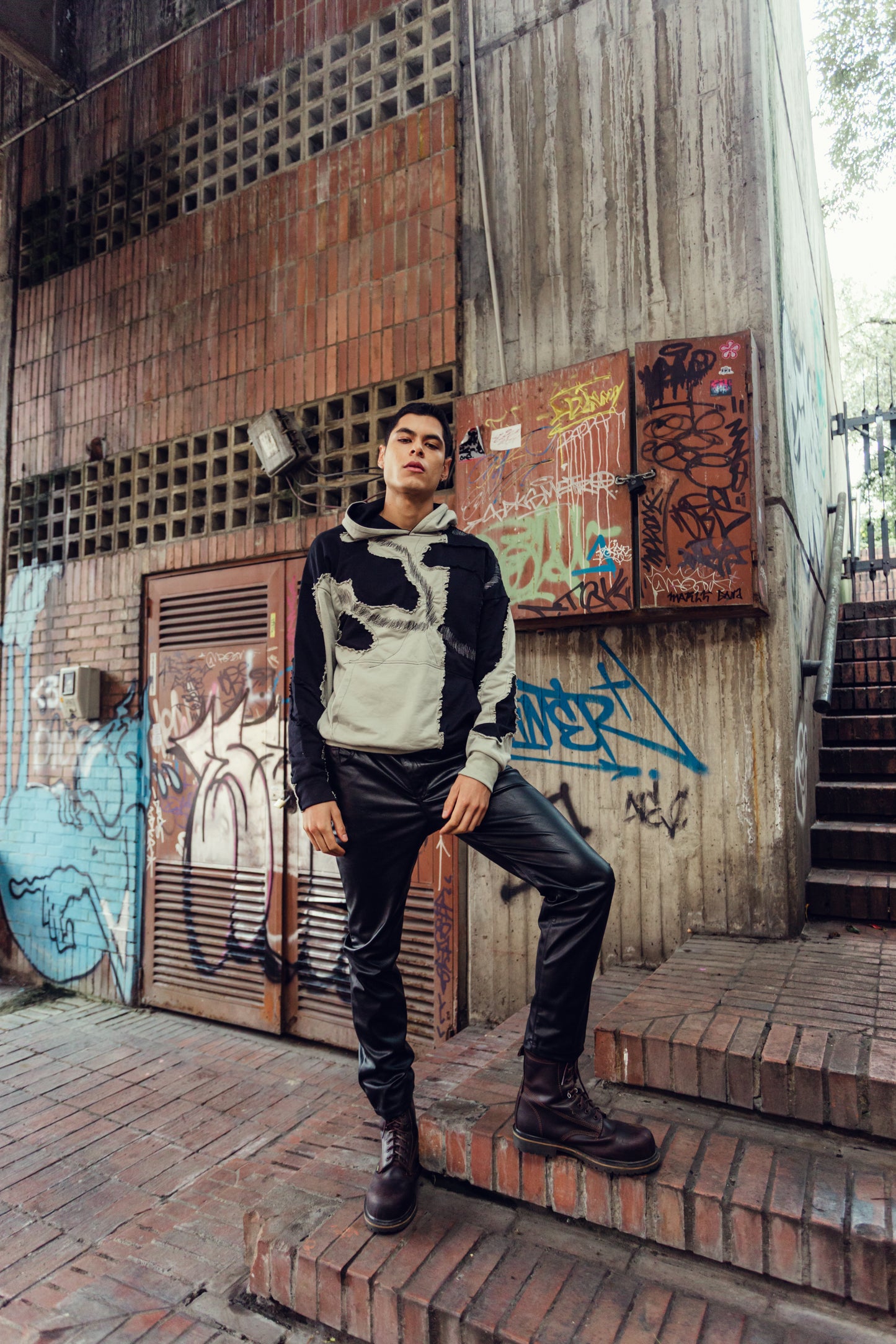 Hoodie Gridlock